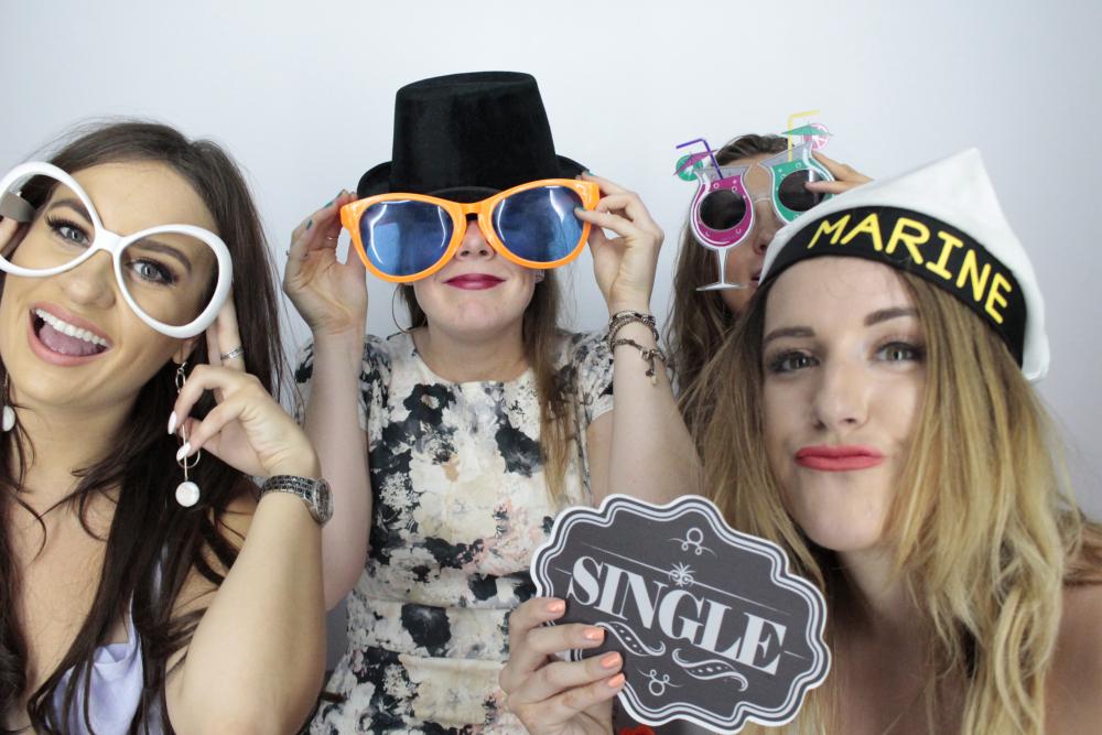 Annie & Josh | View more photos from the event at gallery.myphotoboothexperience.co.uk/u/MyPhotoBoothExperienceLtd/Annie-Josh